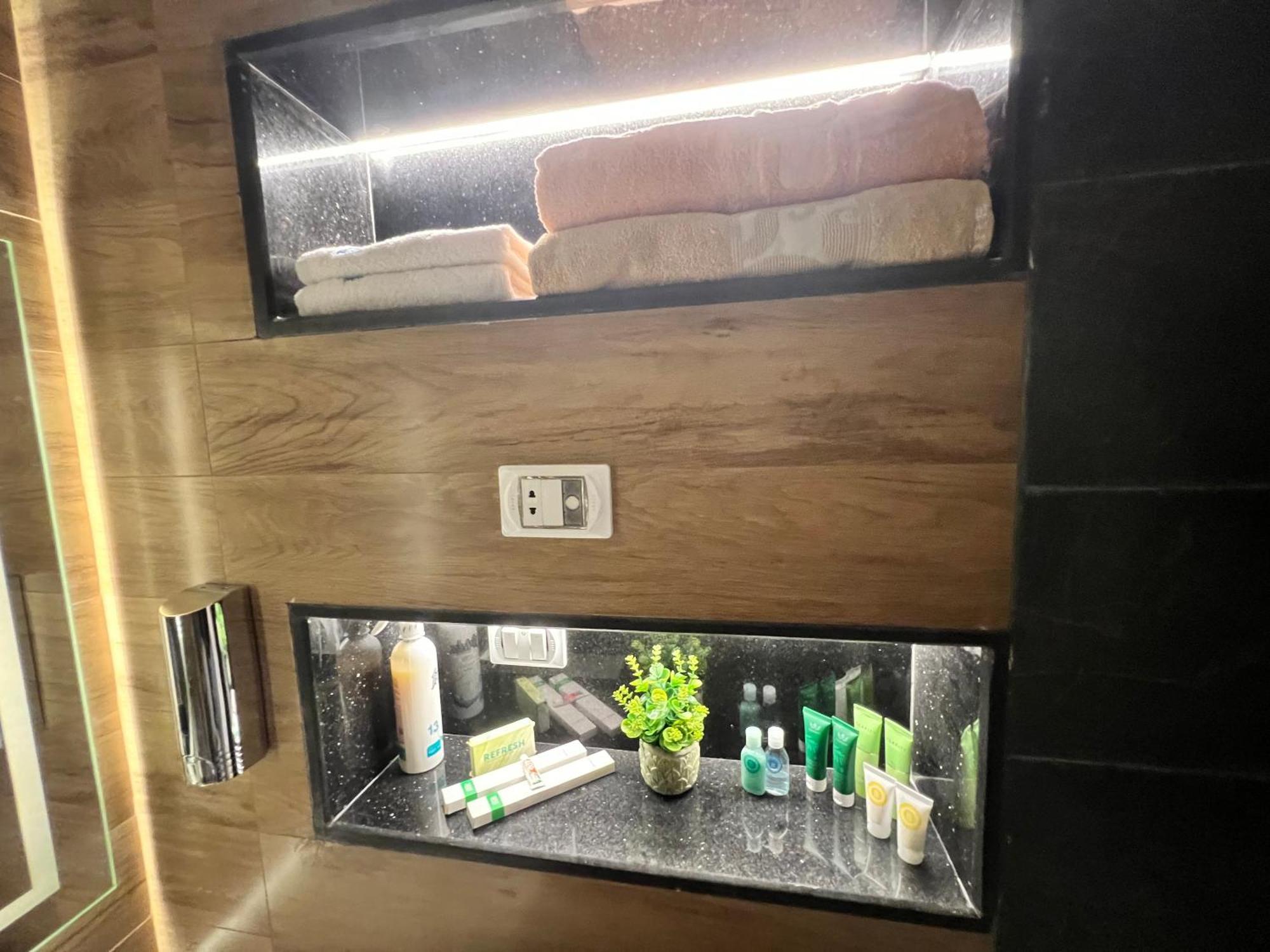 Apartment Luxurious غرفة فندقية فاخرة