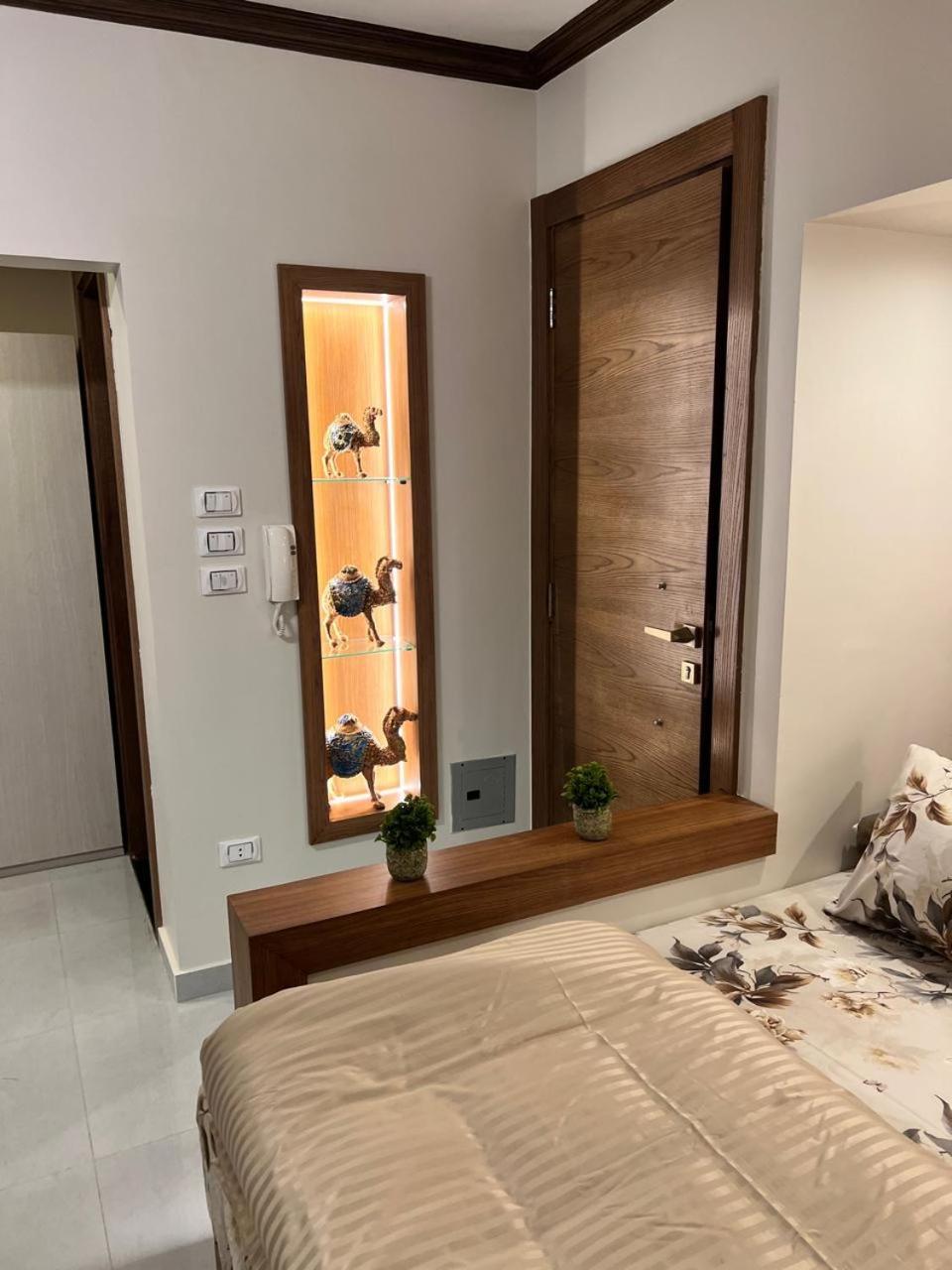Apartment Luxurious غرفة فندقية فاخرة