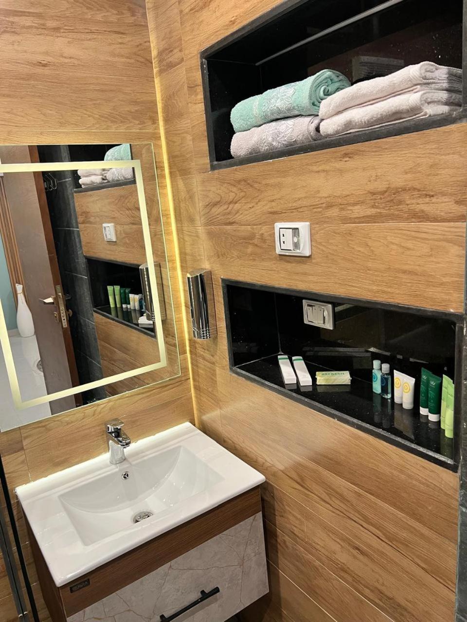 Luxurious غرفة فندقية فاخرة Kairo