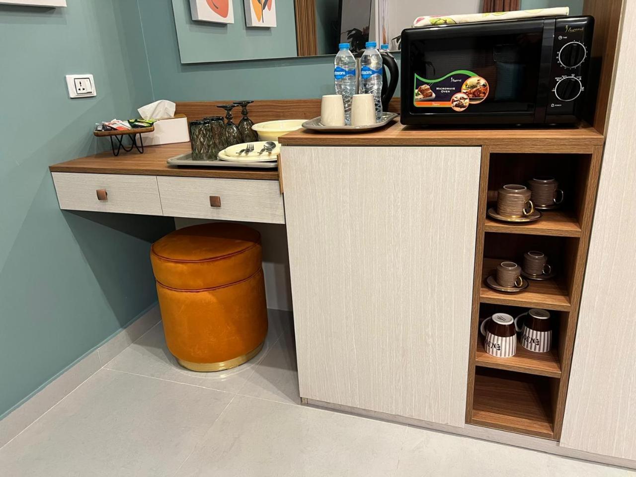 Apartmán Luxurious غرفة فندقية فاخرة *